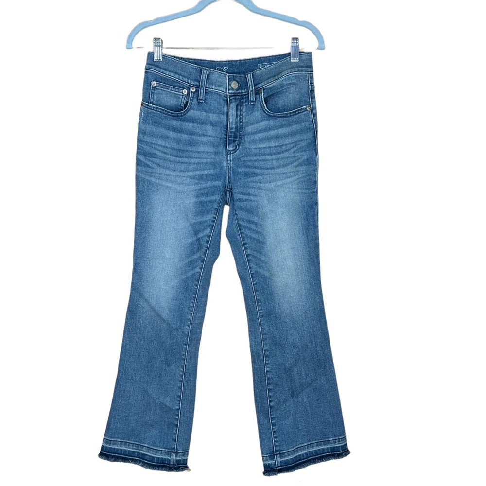 Vineyard Vines Mid-Rise Medium Wash with Deconstructed Hem Cropped Leg Size 2
